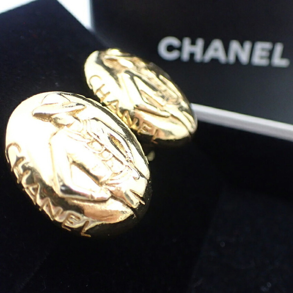 CHANEL Authentic Gold Earrings - Picture 6 of 11